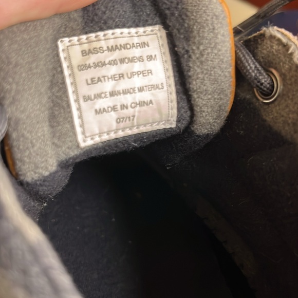 G.H. BASS & CO. Lace Up Duck Boots 8M - Picture 6 of 7